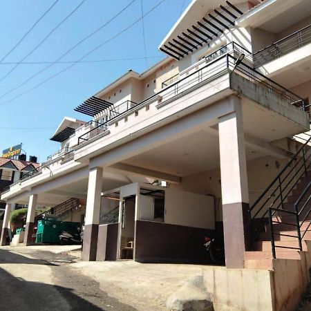 Dew Drop Inn Ooty Buitenkant foto