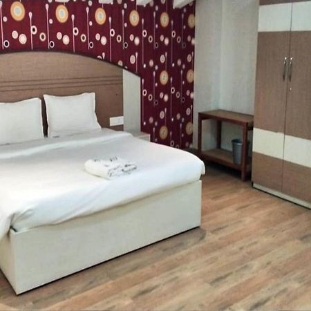 Dew Drop Inn Ooty Buitenkant foto