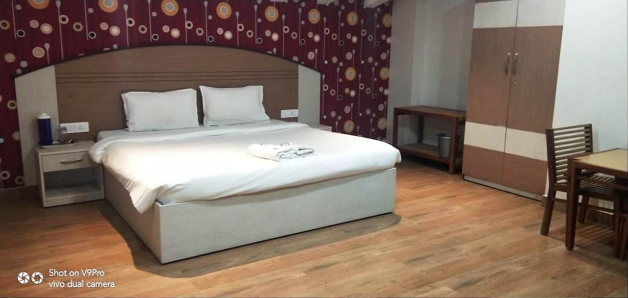 Dew Drop Inn Ooty Buitenkant foto